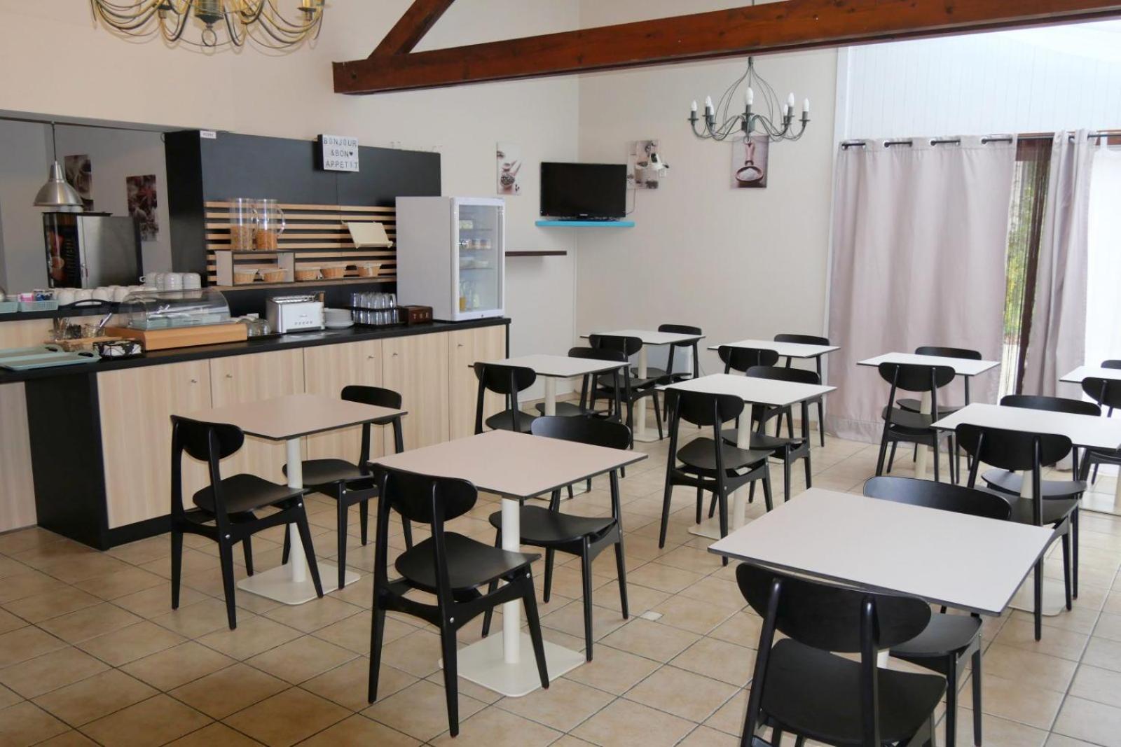 Hotel Restaurant Du Lac Graulhet Exterior photo
